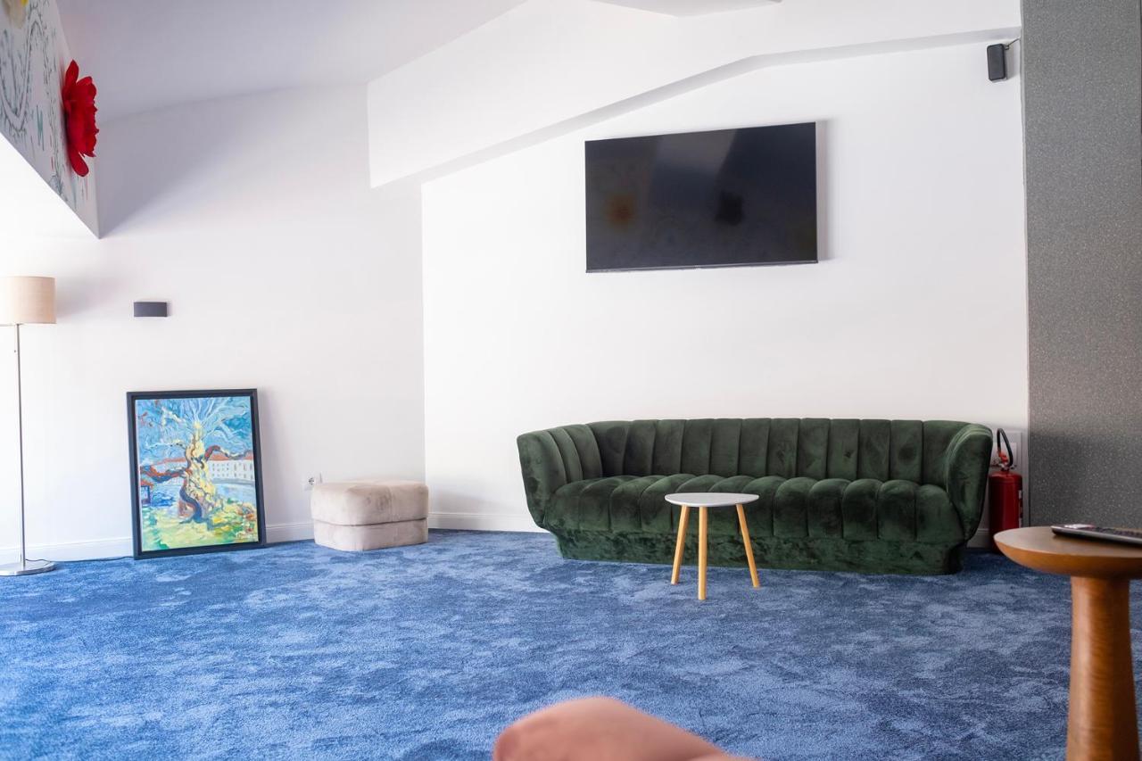 Nam Hotel プリズレン エクステリア 写真